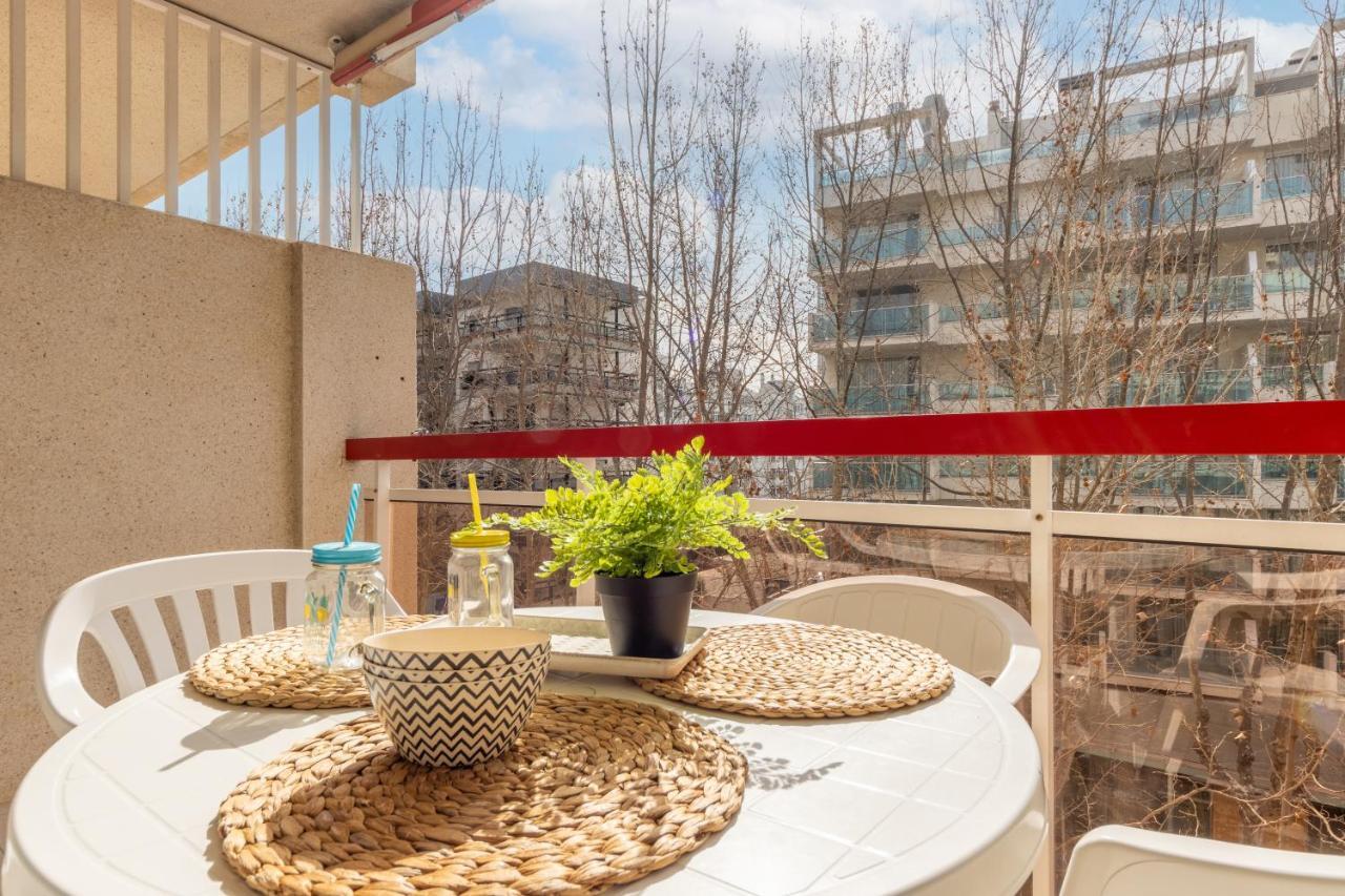 Apartamentos Varadero Arysal Salou Esterno foto