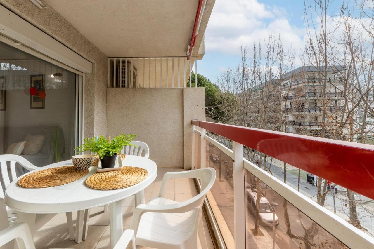 Apartamentos Varadero Arysal Salou Esterno foto