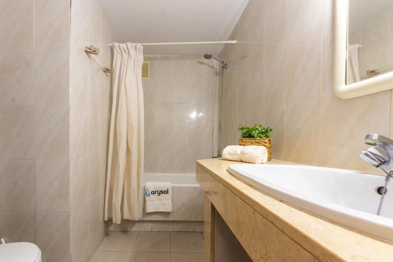 Apartamentos Varadero Arysal Salou Esterno foto