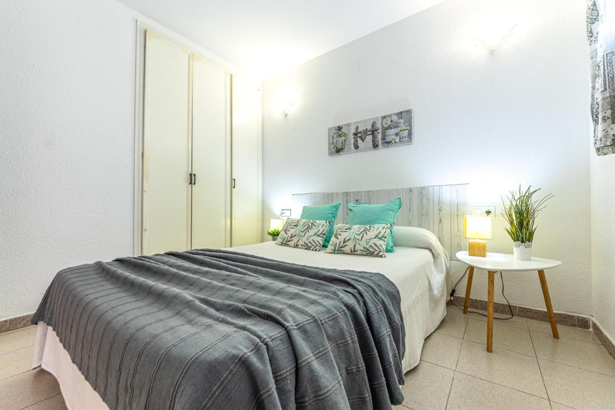 Apartamentos Varadero Arysal Salou Esterno foto